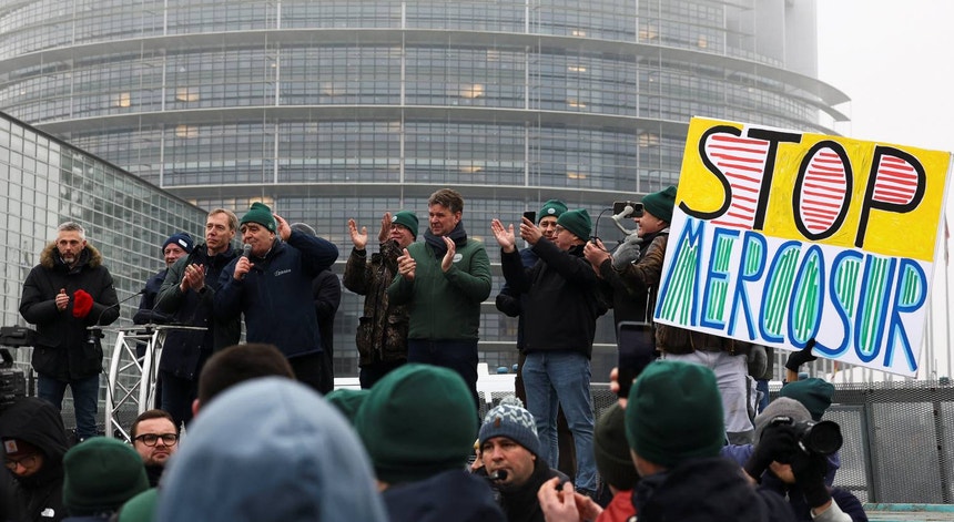 Imagem de Mercosul. PS, PSD e IL falam em 