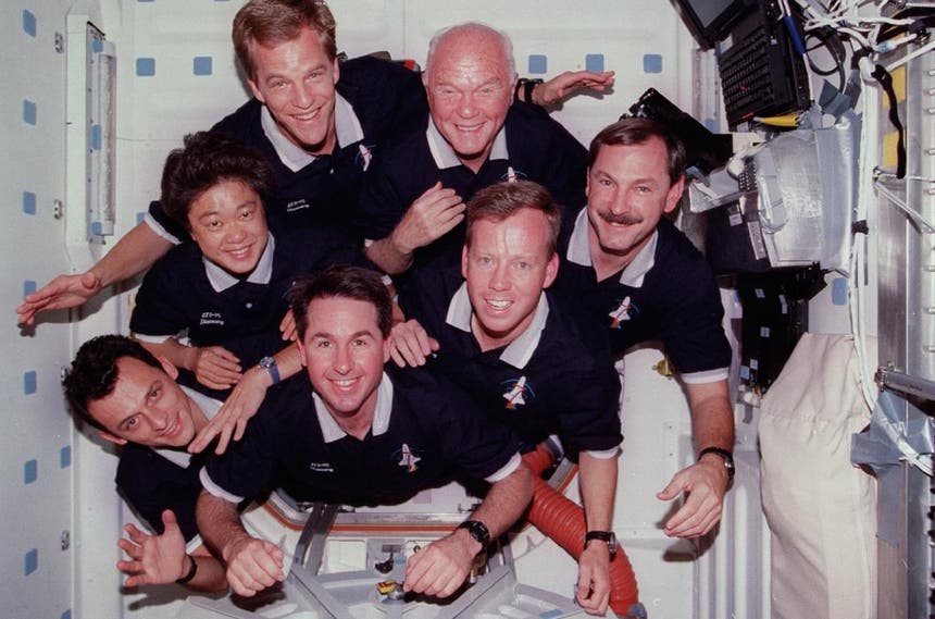 Equipa da missão STS-95 (foto: NASA)