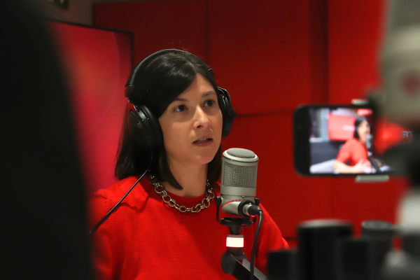 Campanha vacinação. DGS admite "hesitação" na Covid-19 e garante cobertura dos grupos prioritários