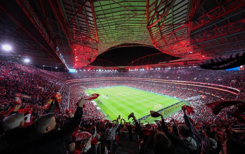 O Benfica enfrenta os franceses com a esperança de seguir em frente
