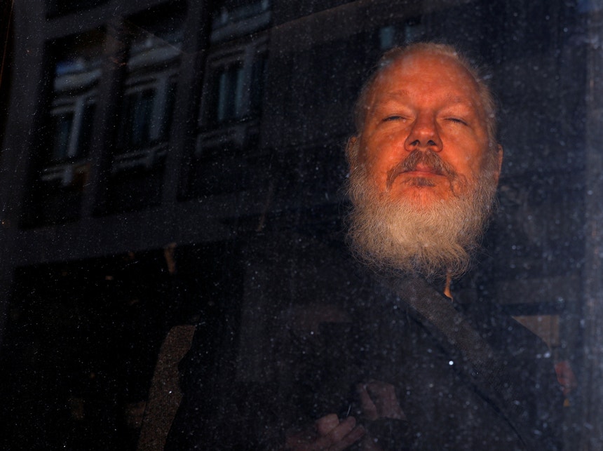Relatório aponta falhas à prisão de Julian Assange nos cuidados de ...