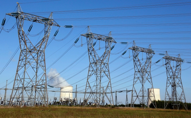 Cabos elétricos de energia de alta tensão (Foto: Regis Duvignau/Reuters) Cabos elétricos de energia de alta tensão (Foto: Regis Duvignau/Reuters)