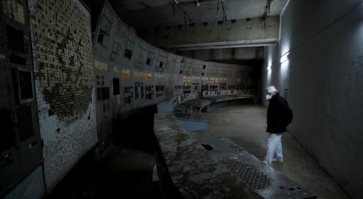 Antigo empregado visita o centro de cotrolo do reator n&ordm; 4 que explodiu | Gleb Garanich - Reuters 
