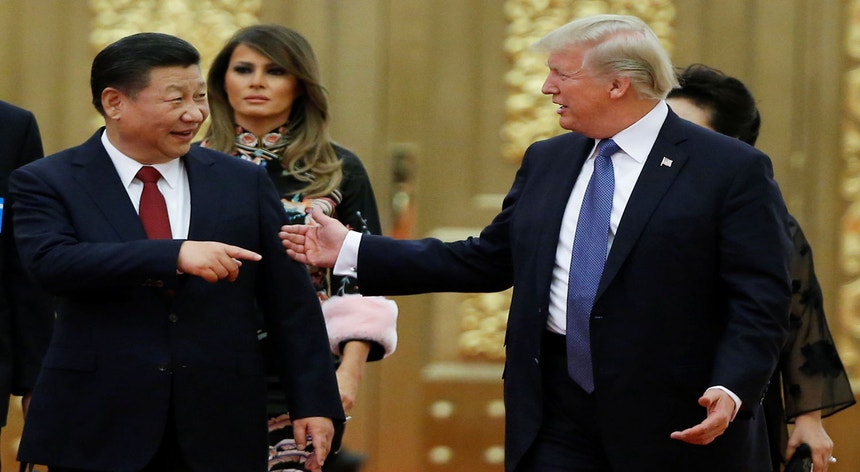 Donald Trump e Xi Jinping durante a visita de Estado do Presidente norte-americano a Pequim, entre os dias 8 a 10 de novembro.
