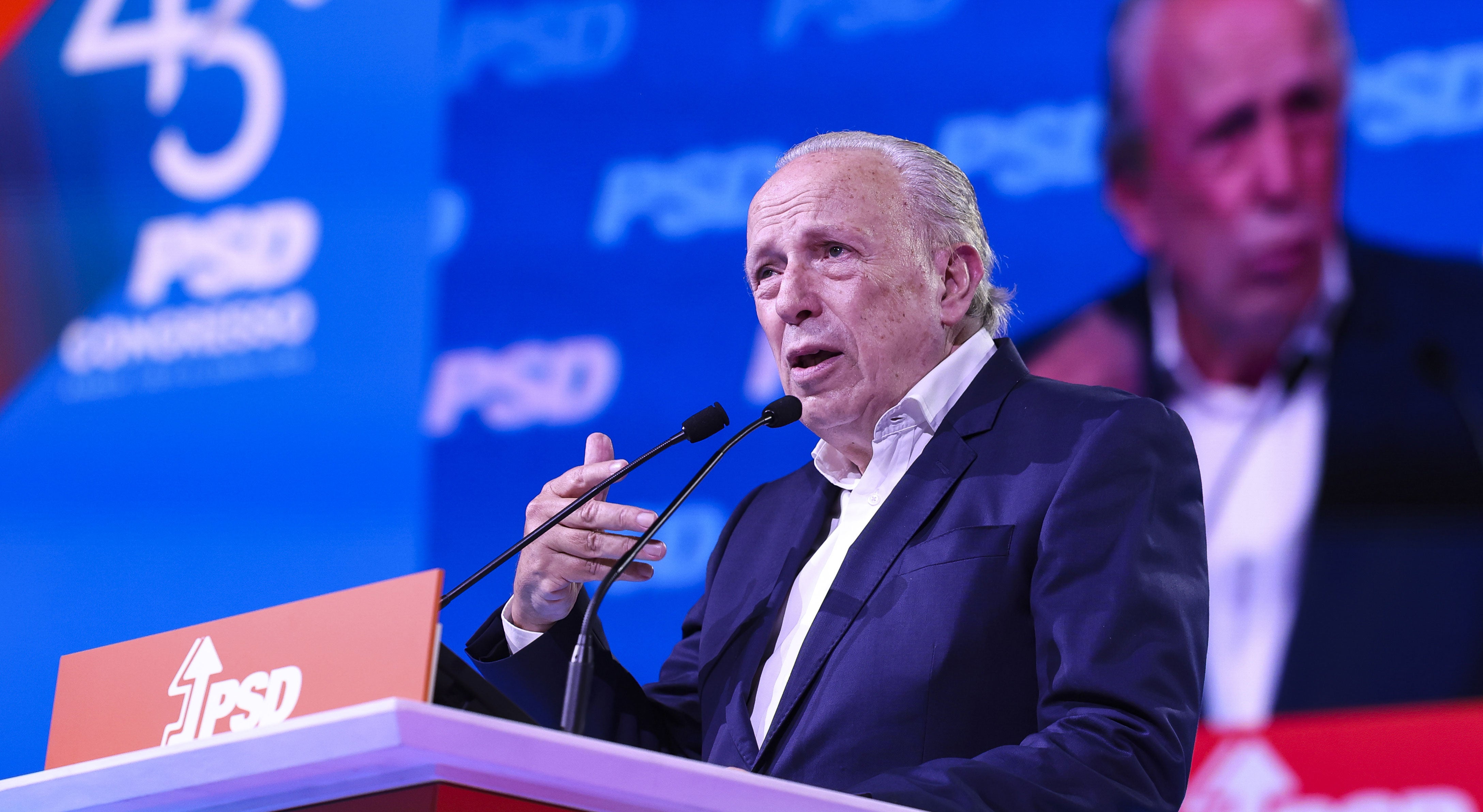 Pedro Santana Lopes voltou a filiar