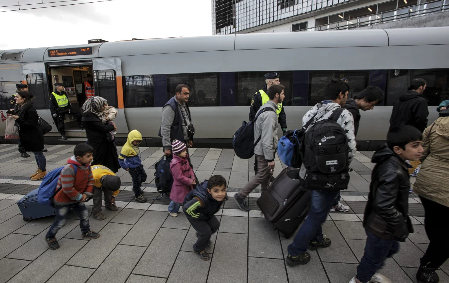 Suécia passou também a transferir migrantes ilegais para Itália