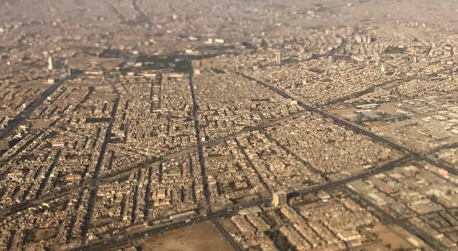 Vista a&eacute;rea da cidade de Erbil no Iraque. Foto: Russell Boyce - Reuters