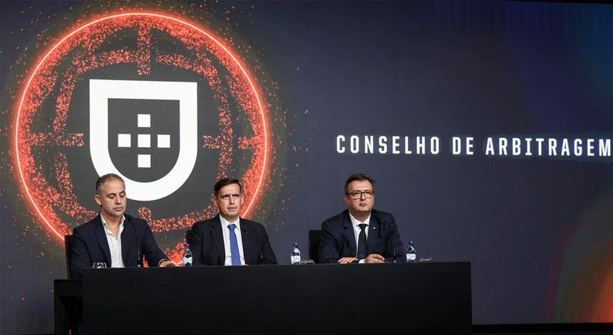 Duarte Gomes disponível para esclarecer renúncia