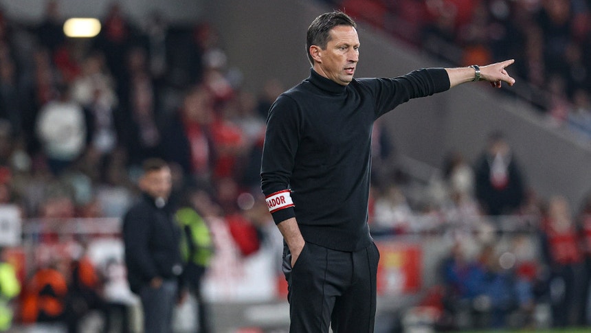 Ver: Roger Schmidt: Vamos fazer tudo para ganhar o jogo em Direto