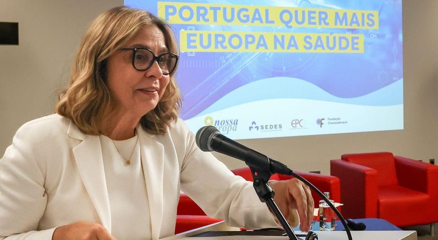 Ana Paula Martins vai ouvir as reivindicações do pessoal da saúde
