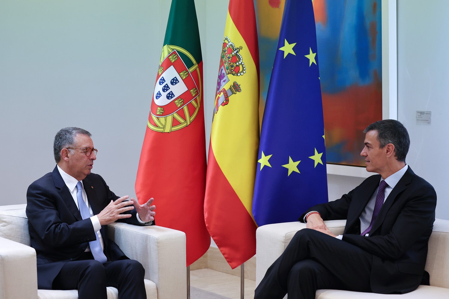 Situação internacional. Seguro considera que 