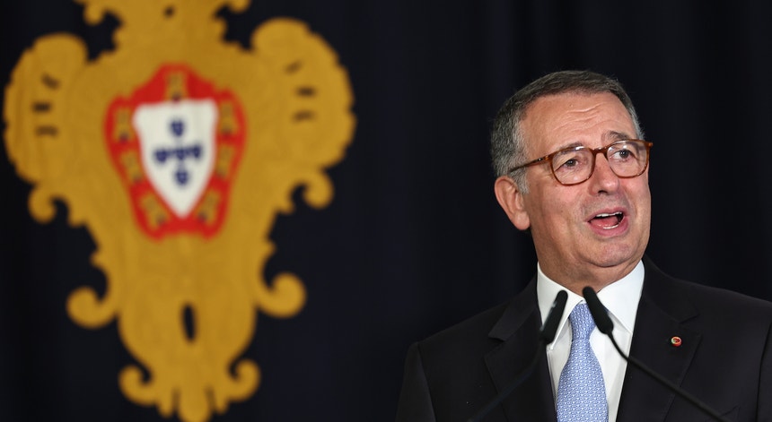 Imagem de Seguro sobre exames: "O processo de avaliação não correu bem"