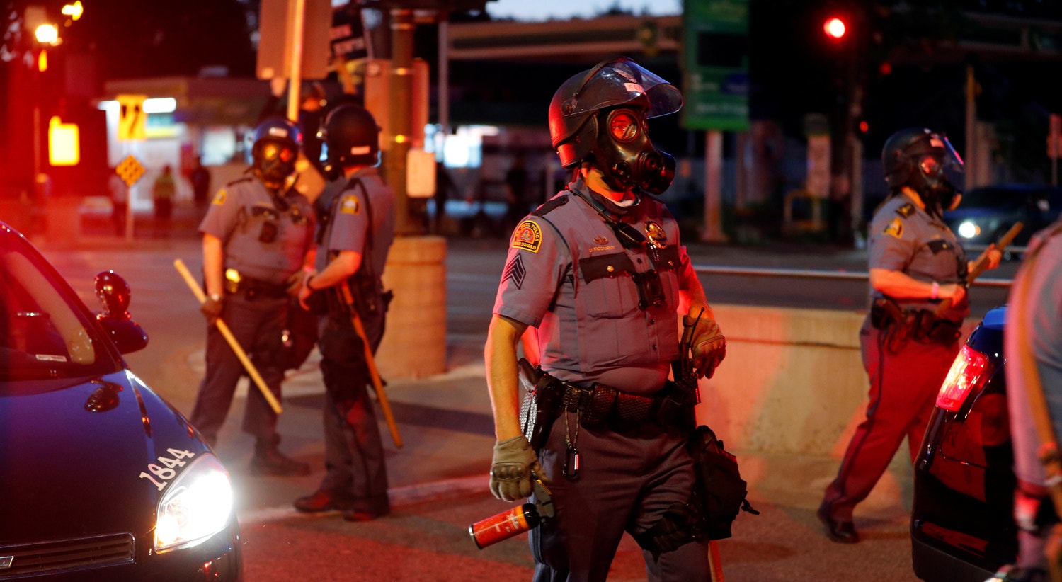  Adam Bettcher - Reuters 