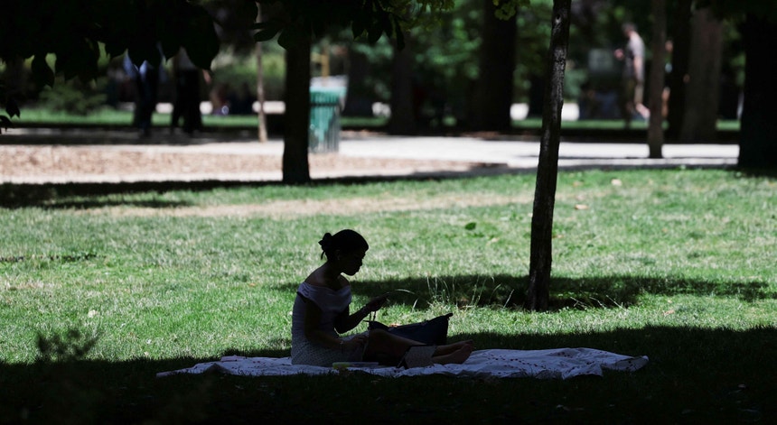 Imagem de Espanha regista mais de mil mortes em excesso devido à onda de calor em junho