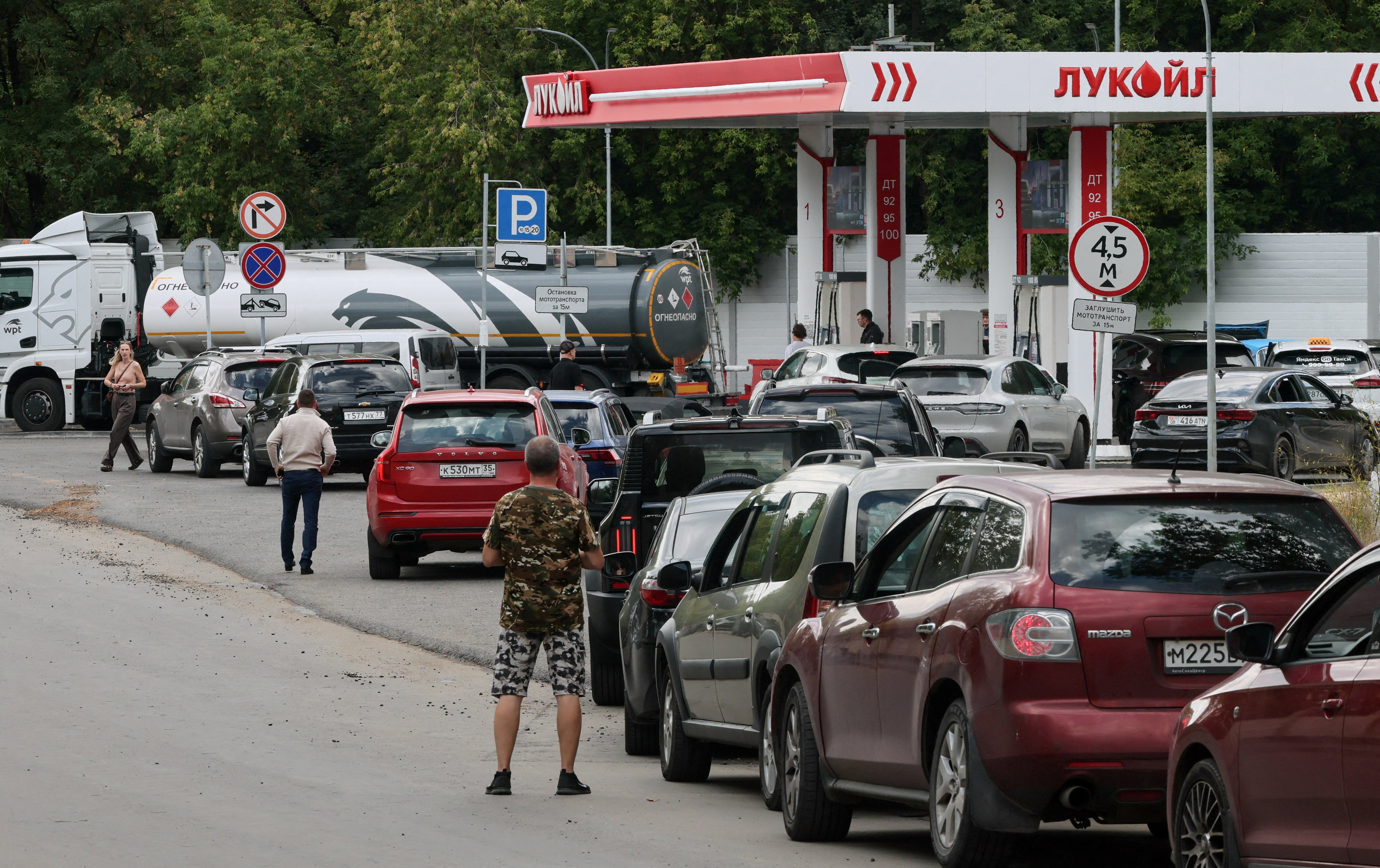 Russia Faces Fuel Shortages and Rebuilding After Ukrainian Drone Attacks