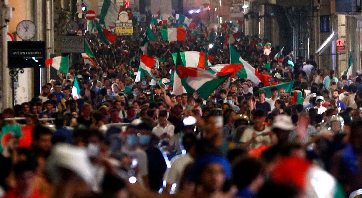  Festejos em Roma | Foto: Guglielmo Mangiapane - Reuters 