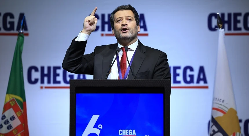 Imagem de Ministério Público quer levantar imunidade de André Ventura após acusação a ex-autarca