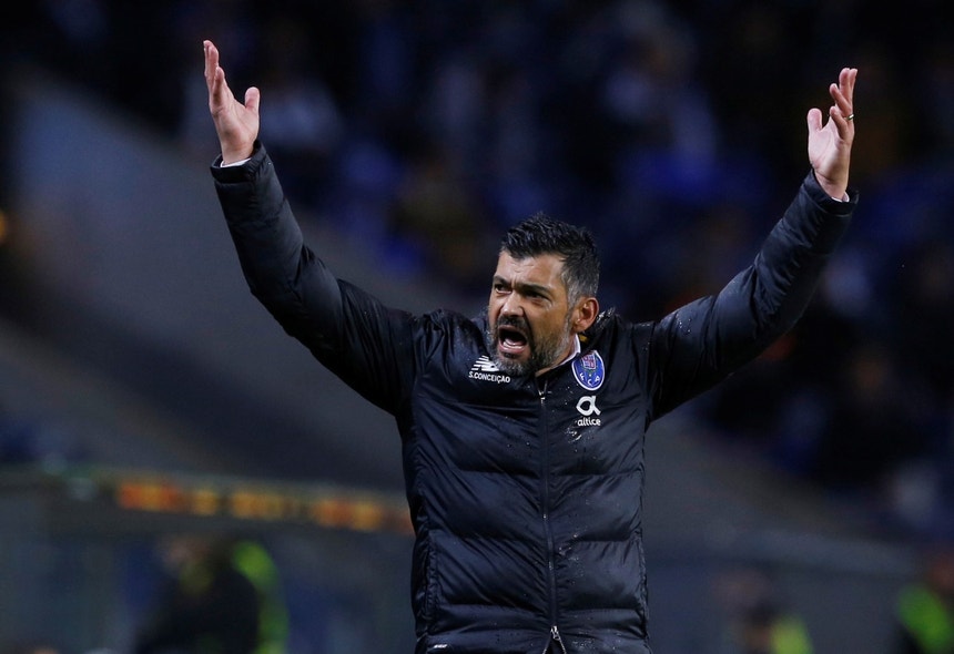 Sérgio Conceição não considera jogo com o Benfica decisivo