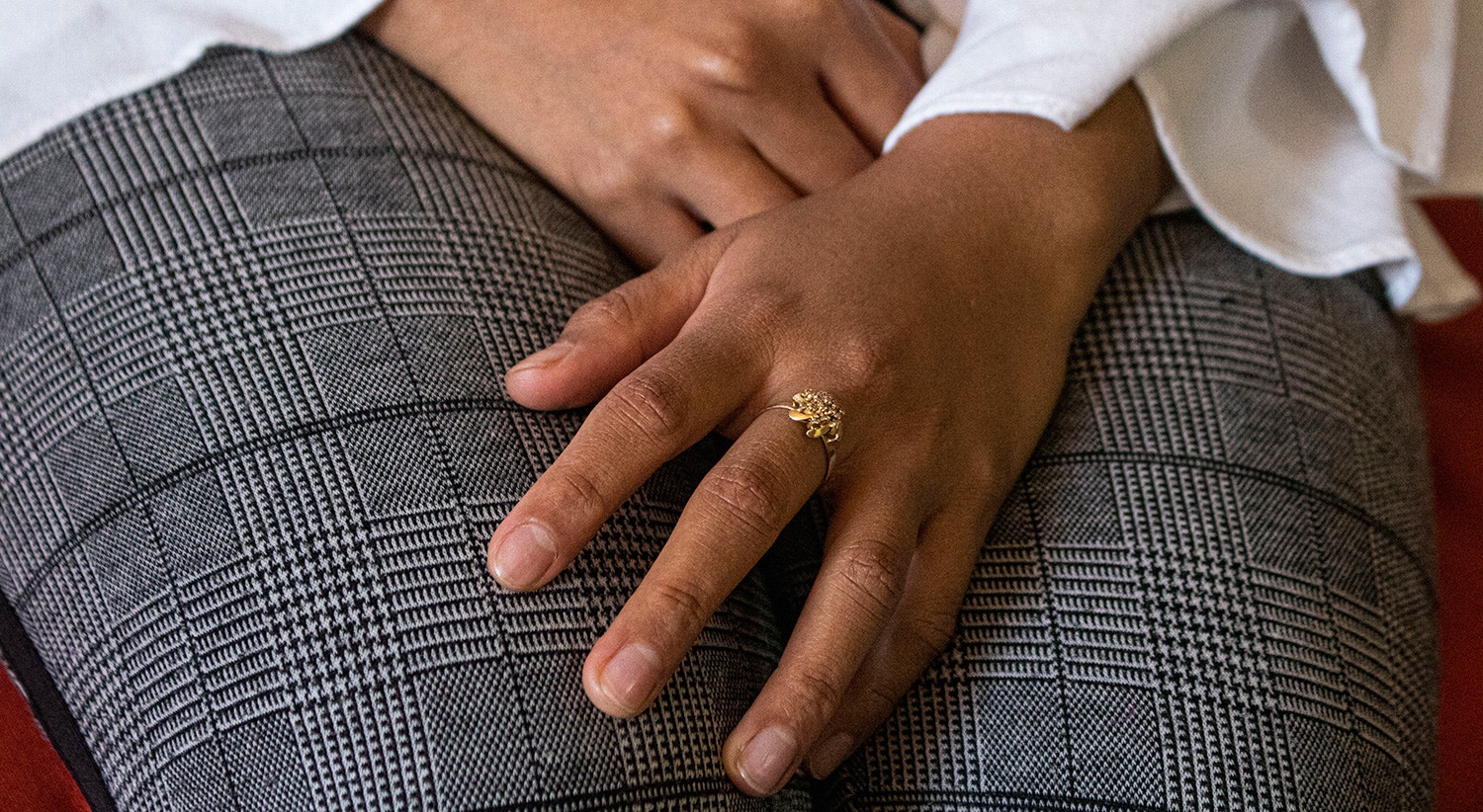  O anel da av&oacute; Beatriz est&aacute; sempre no dedo. E a saudade cresce ao olhar para a m&atilde;o. 