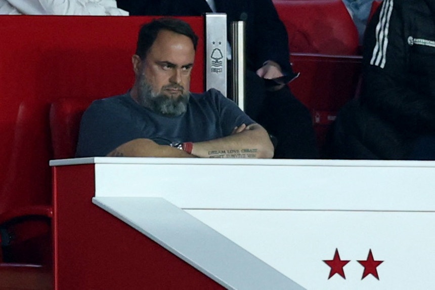 Imagem de Crystal Palace acusado de utilizar faixa provocadora contra Marinakis