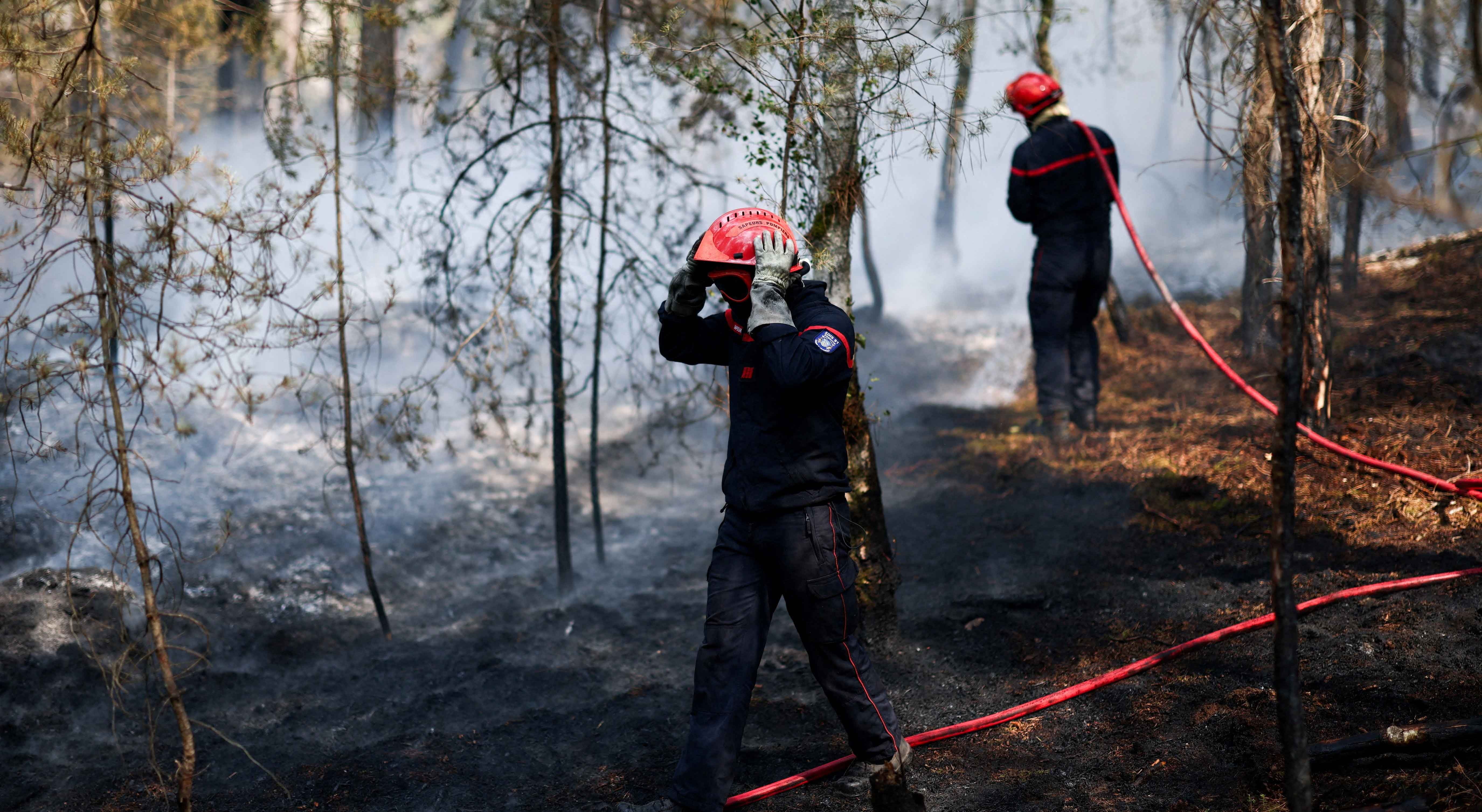 Incendios en España y Francia obligan a evacuar más de 160.000 personas