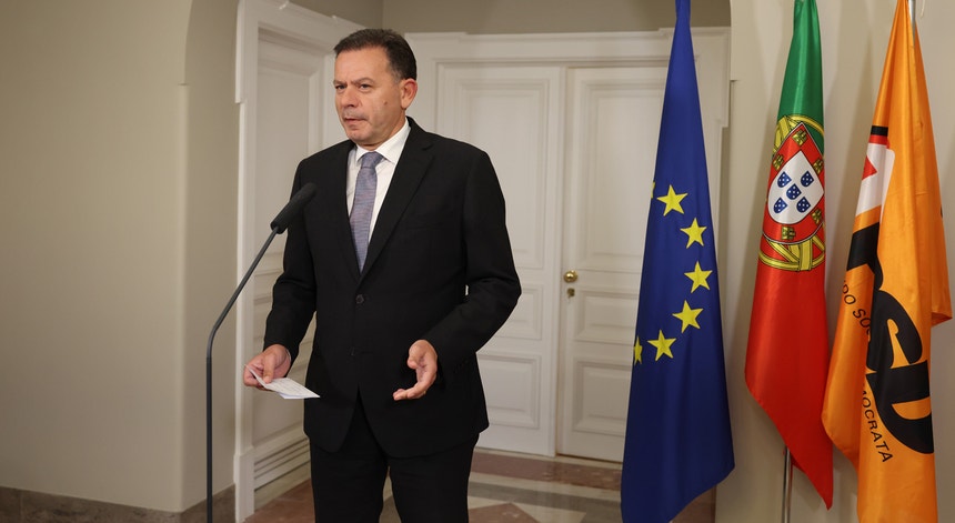 Imagem de Montenegro exclui indicação de voto do PSD para segunda volta