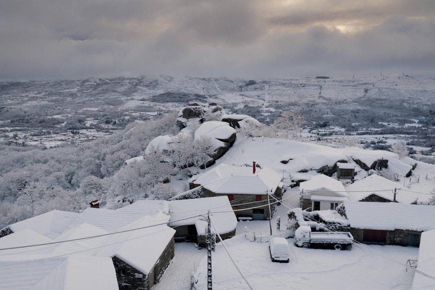 Imagem de Depressão Ingrid coloca nove distritos em alerta