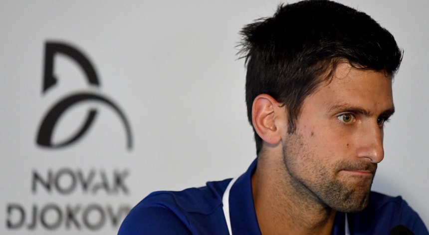 Novak Djokovic subiu ao segundo lugar do "ranking" mundial de ténis
