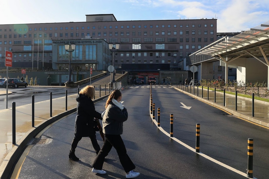Mais doença nos mais jovens e barreiras de acesso ao SNS continuam elevadas