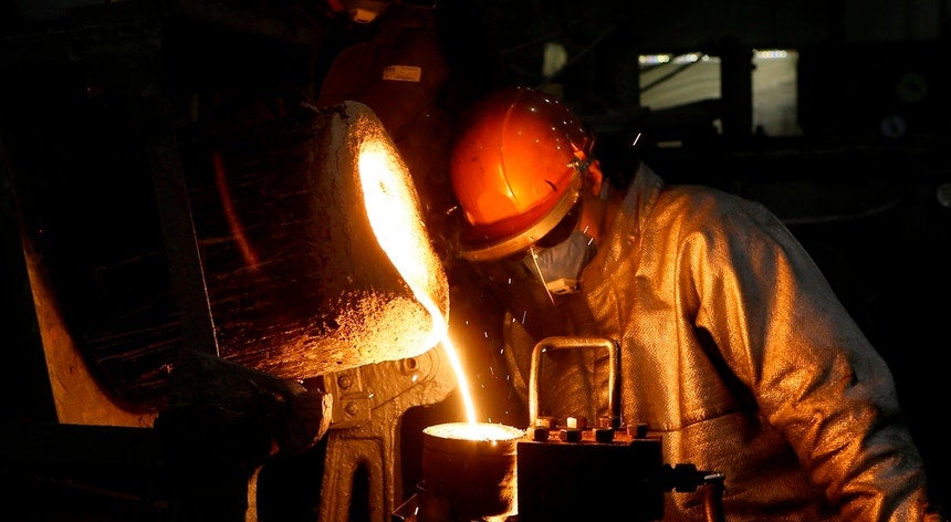 Exporta es De Metalurgia E Metalomec nica Crescem 159 Em Abril Apesar 