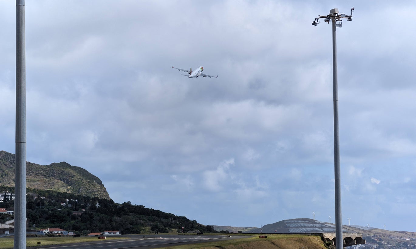 Companhias aéreas em Portugal admitem cancelamentos e subida de preços se crise persistir