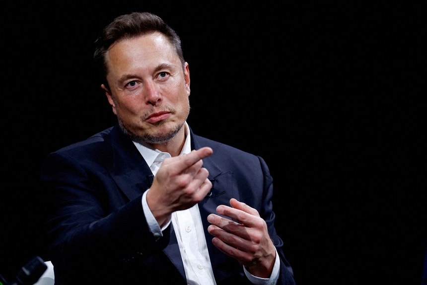 Imagem de Musk acusa forças ucranianas de violar os termos de utilização da Starlink