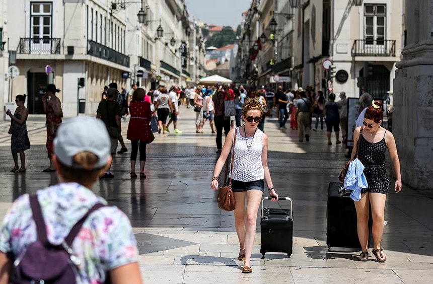Imagem ilustrativa: Turismo em Portugal. Há mais visitantes dos EUA e do Canadá