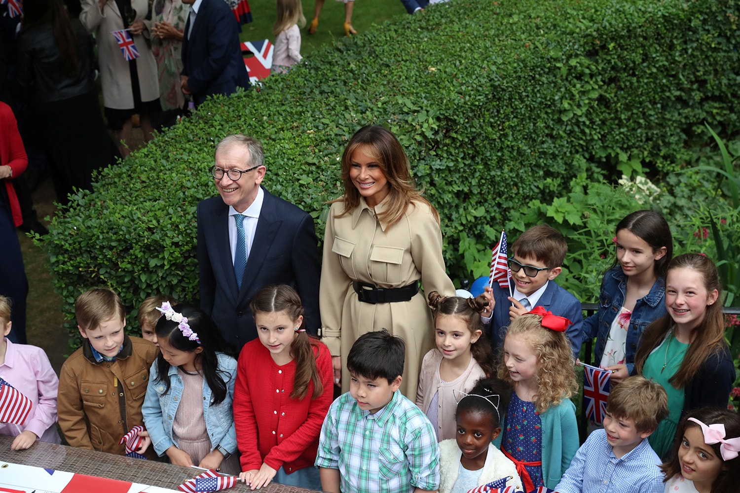  Melania Trump e Philip May participaram numa uma festa no jardim de Downing Street /Simon Dawson - Reuters 