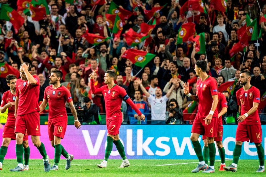 Liga das Nações. Ronaldo marca três e Portugal está na final