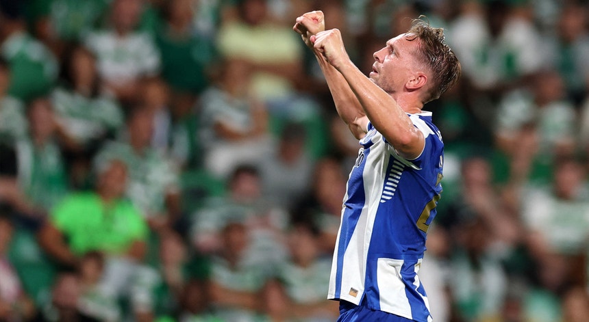 Imagem de Luuk de Jong evolui para treino condicionado quase dois meses depois