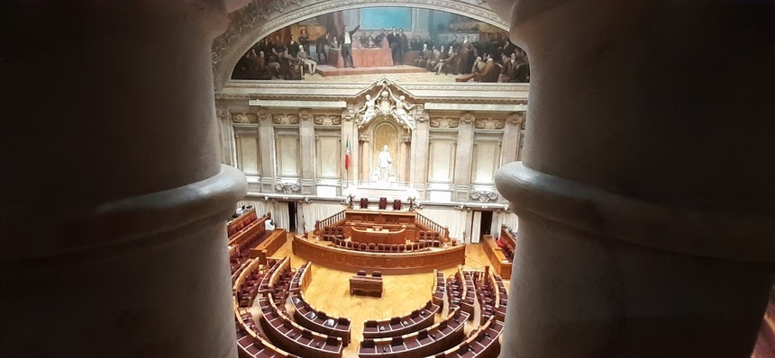 A falta de confiança no Parlamento em Portugal está acima da média europeia

