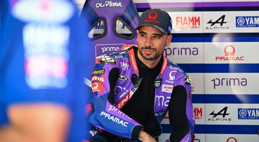 Imagem de Miguel Oliveira de último a sétimo na segunda corrida de Superbikes na Austrália