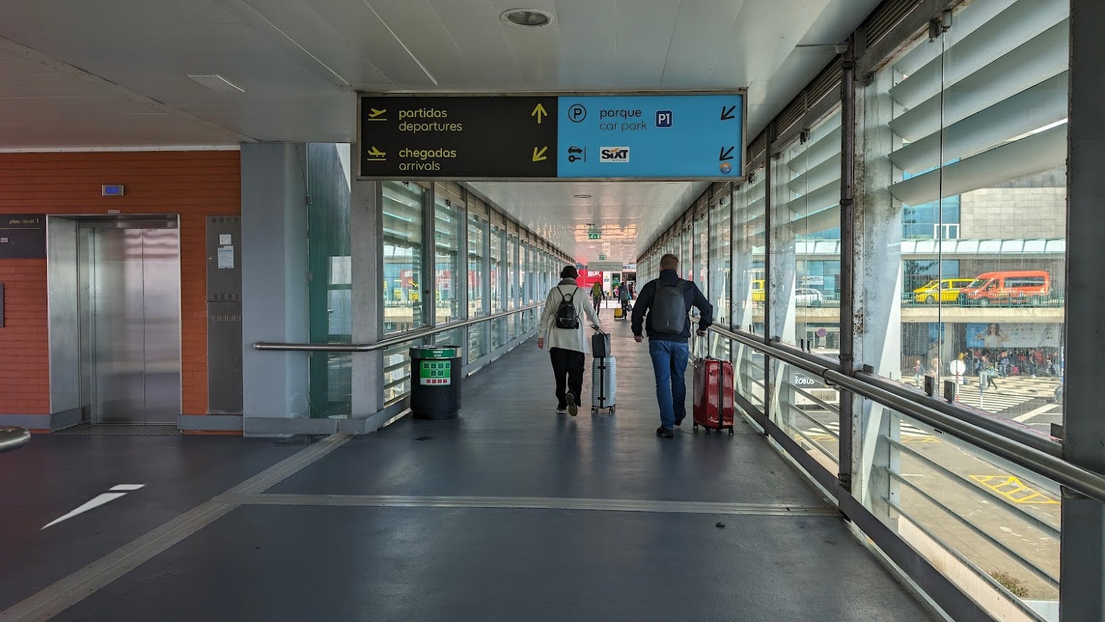 Emigraram menos portugueses: a culpa é do Brexit