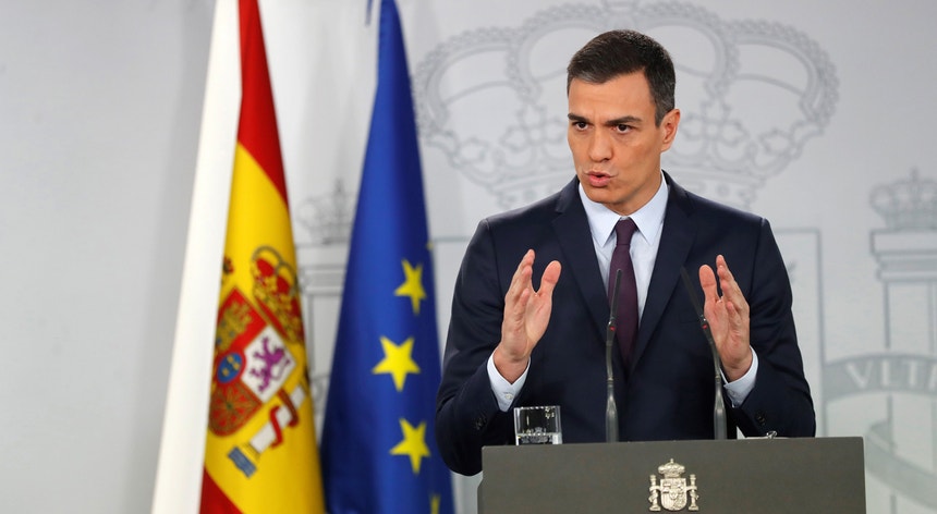 O chefe do Governo espanhol presidiu já esta manhã a uma sessão extraordinária do Conselho de Ministros
