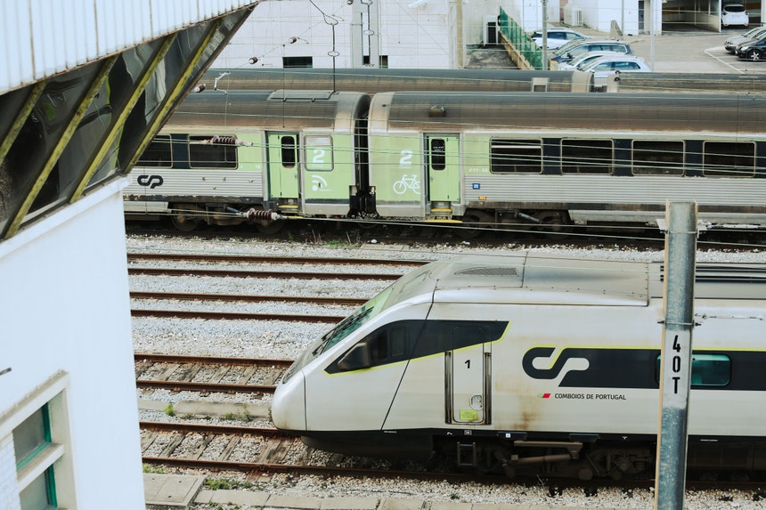 Primeiro dia de greve dos trabalhadores dos bares dos comboios com adesão de 98%