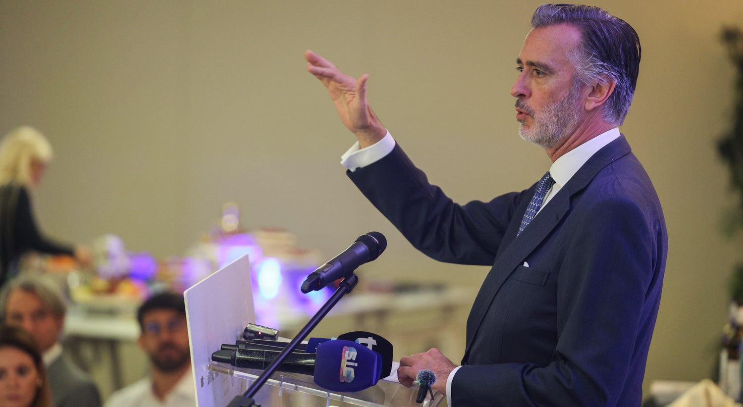 Labour package is an unavoidable topic in the race to Belém