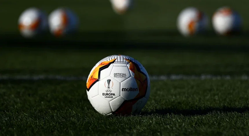 FC Porto e Sporting de Braga tentam manter-se na `rota` de Istambul