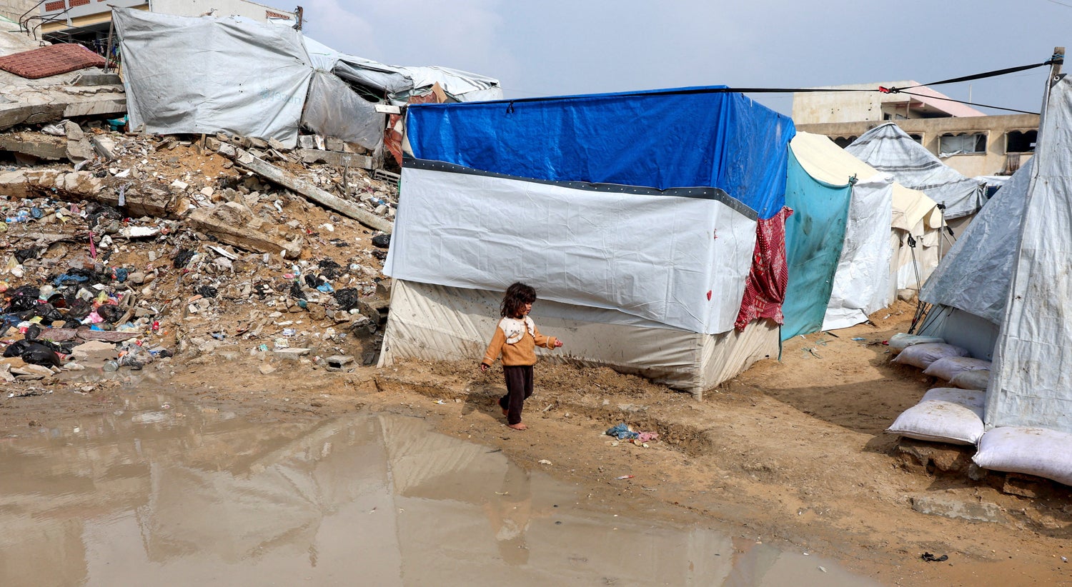 Chuva dos últimos dias agravou ainda mais a crise humanitária em Gaza