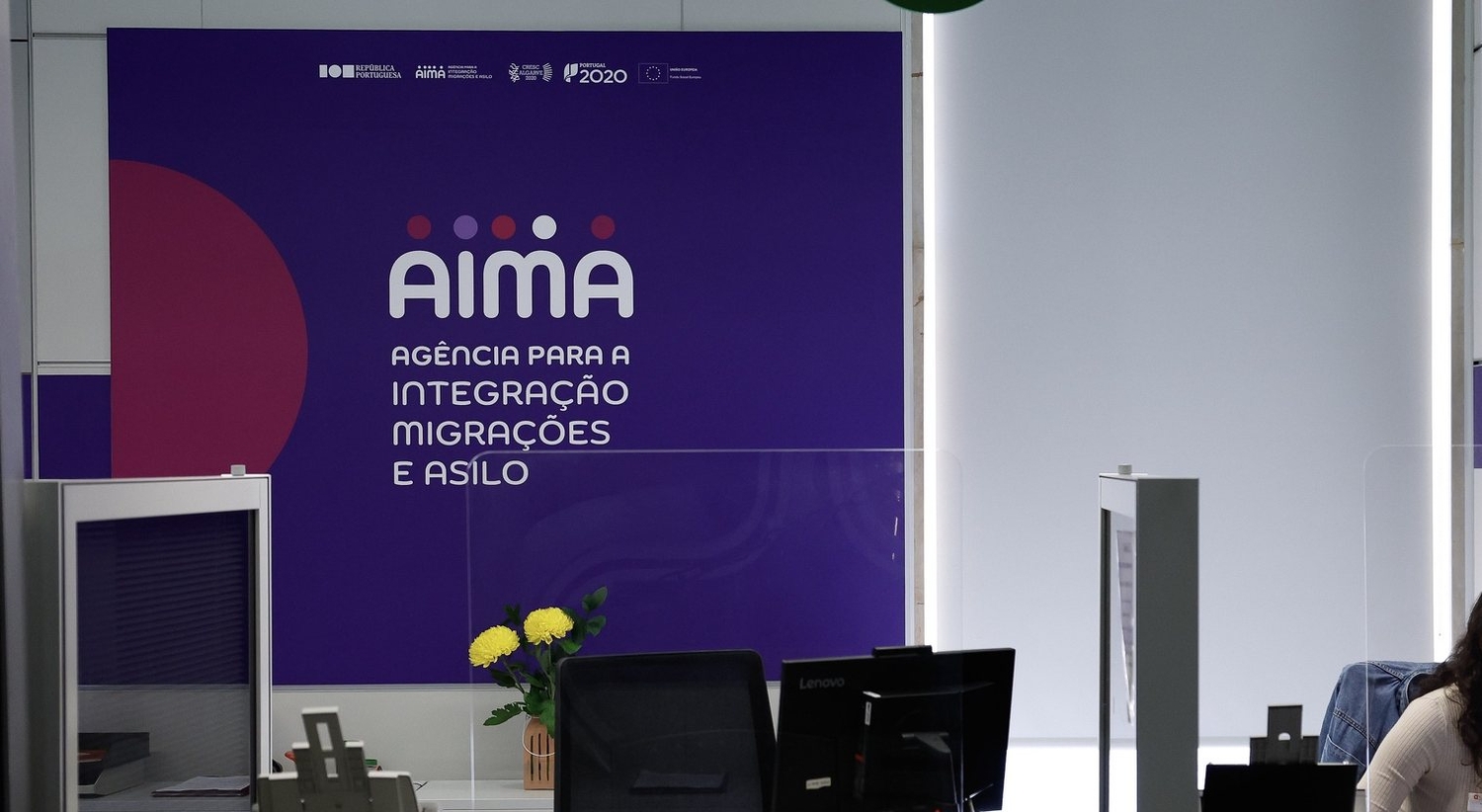 AIMA notifica migrantes de pagamentos de taxas cinco vezes superiores ao esperado