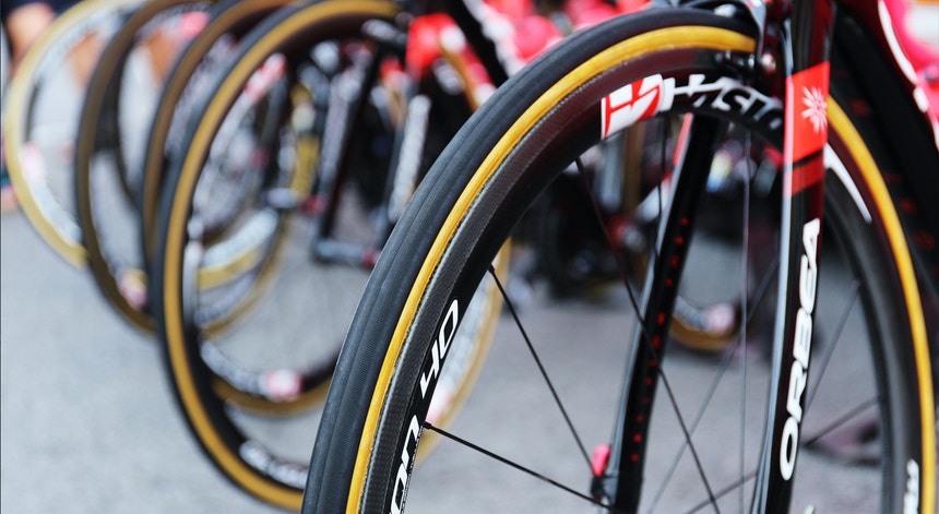 Imagem de Evenepoel perde liderança da Volta aos EAU