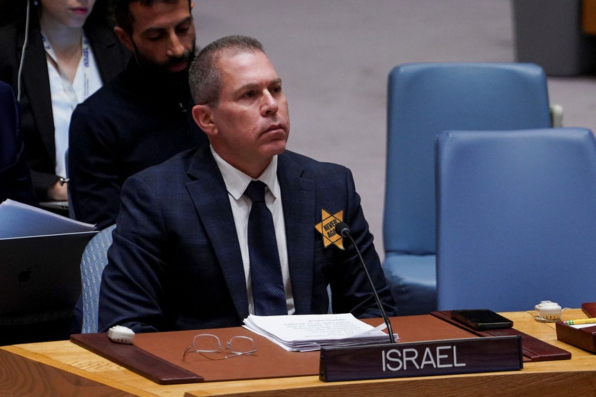 Embaixador de Israel na ONU, Gilad Erdan, durante a reunião do Conselho de Segurança a 10 de novembro de 2023
