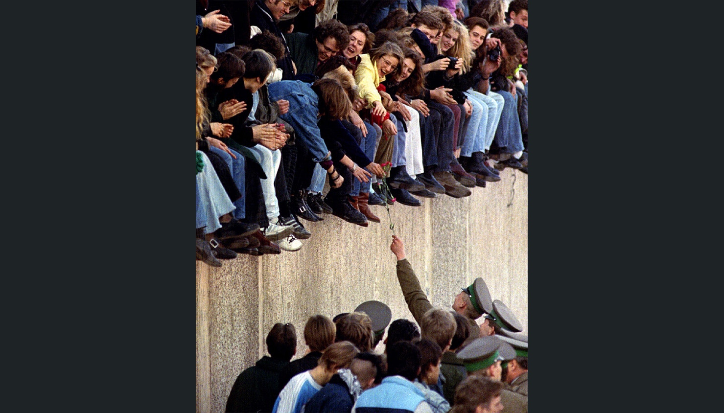  10 de novembro de 1989 | Reuters 