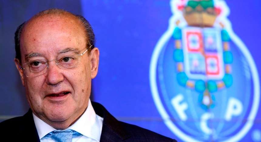 Pinto da Costa discursou num evento de que serviu para celebrar o 30.º aniversario da conquista do FC Porto da Taça dos Campeões Europeus
