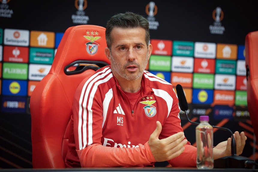 Marco Silva admite que lesões no Benfica condicionam gestão do plantel